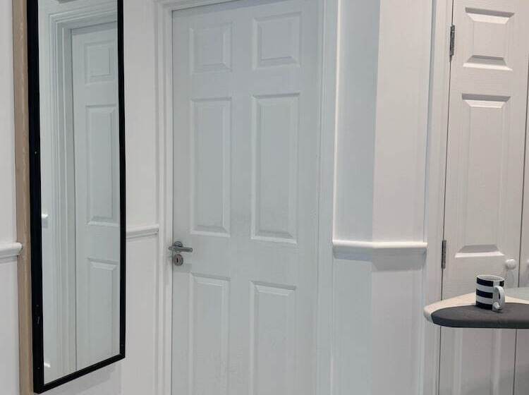 ペンション Wavertree House