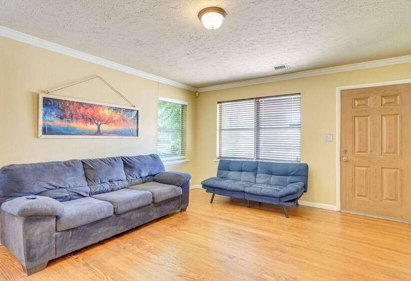 Pet Friendly Home In The Village W/ Fire Pit