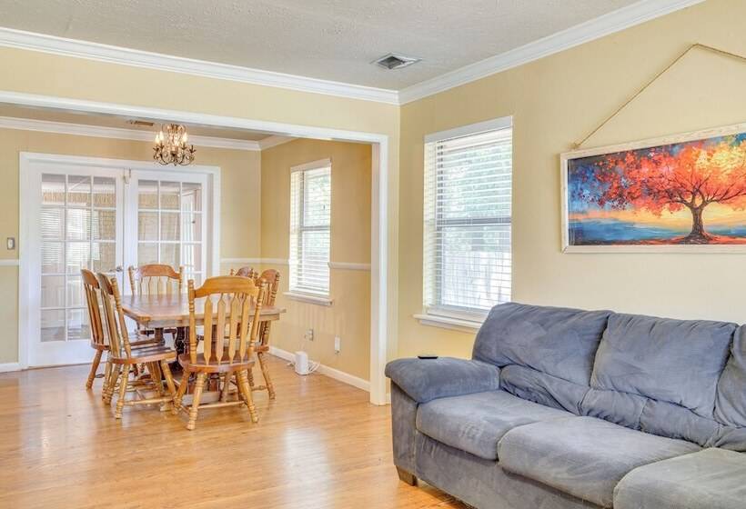 Pet Friendly Home In The Village W/ Fire Pit