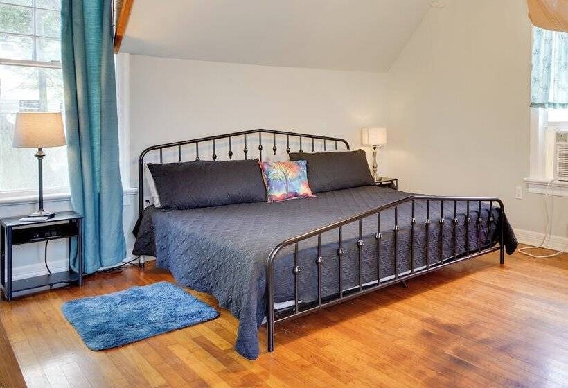 Pet Friendly Lake Charles Carriage House W/ Porch