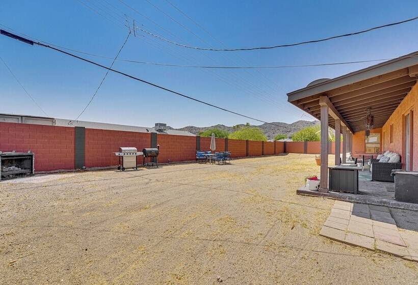 Phoenix Home W/ Patio & Mtn Views!