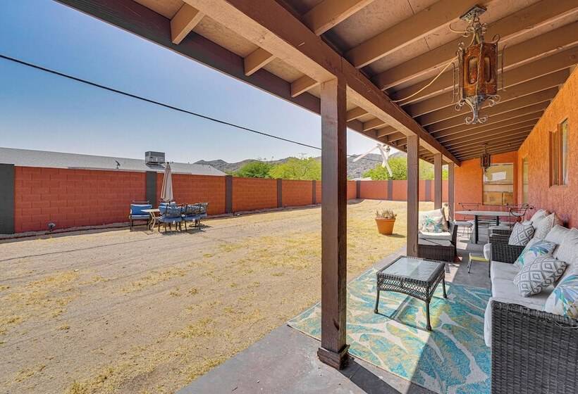 Phoenix Home W/ Patio & Mtn Views!