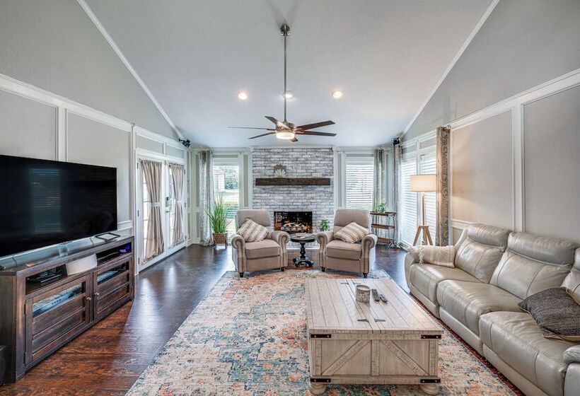 Pet Friendly Sachse Home W/ Patio, Fire Pit & Yard