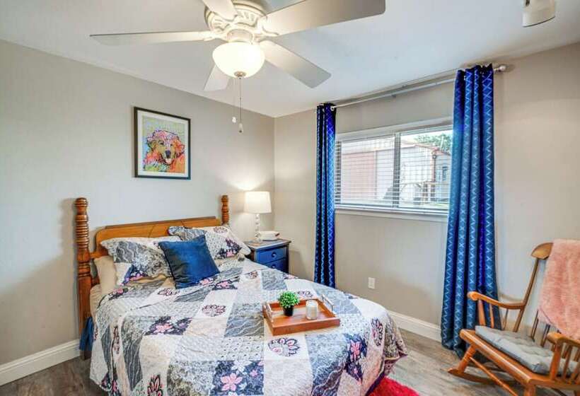 Pet Friendly Sachse Home W/ Patio, Fire Pit & Yard