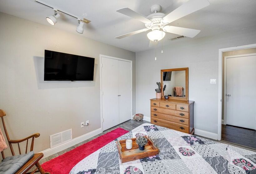 Pet Friendly Sachse Home W/ Patio, Fire Pit & Yard