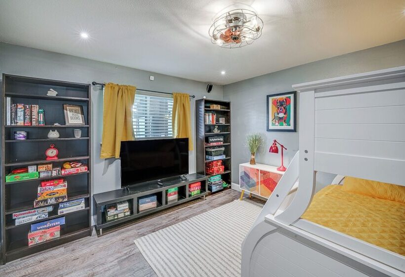 Pet Friendly Sachse Home W/ Patio, Fire Pit & Yard