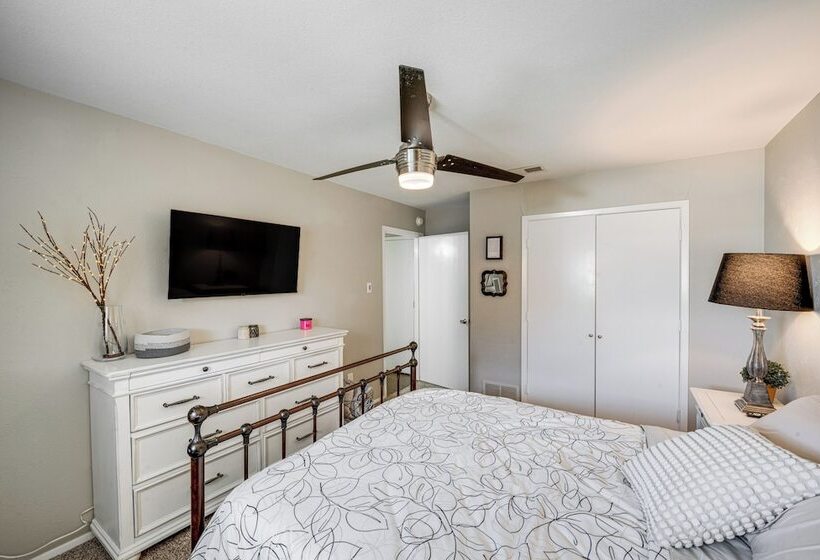 Pet Friendly Sachse Home W/ Patio, Fire Pit & Yard