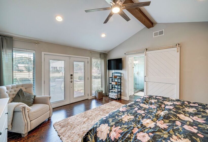 Pet Friendly Sachse Home W/ Patio, Fire Pit & Yard