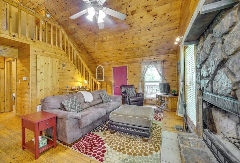 Picturesque Oklahoma Cabin On 80 Acres W/ Views!