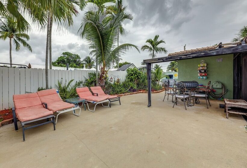 Pompano Beach Home W/ Pool & Dock ~ 4 Mi To Pier!