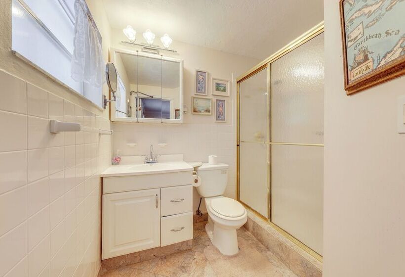 Pompano Beach Home W/ Pool & Dock ~ 4 Mi To Pier!