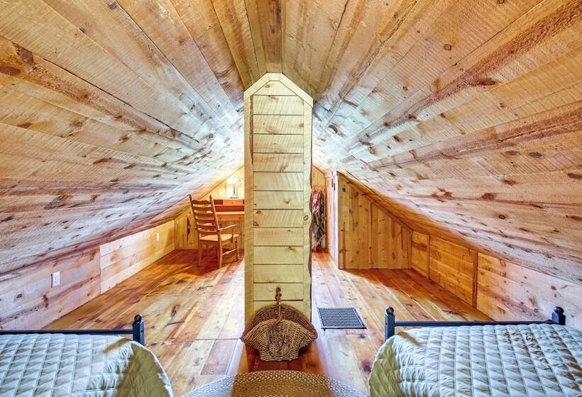 Remote Custer Cabin W/ Fire Pit & Near State Park!