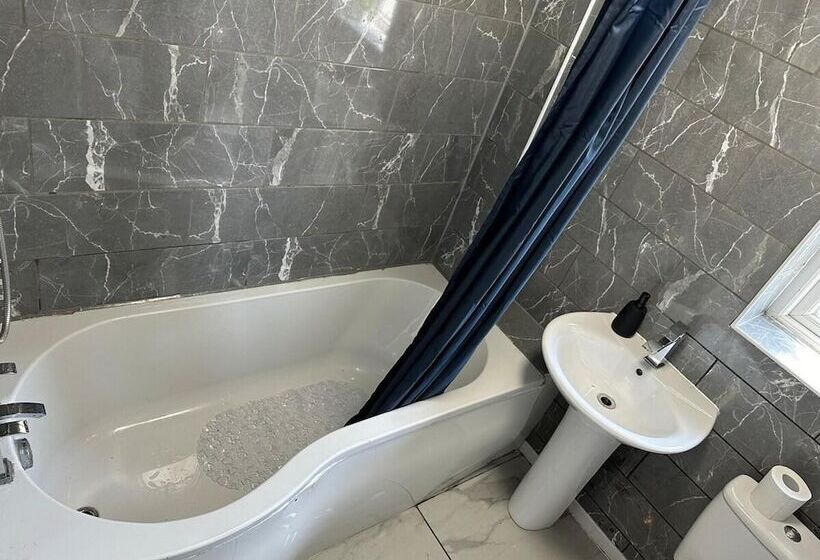 דירת נופש Affluent Living Apartment Perfect For Contractors