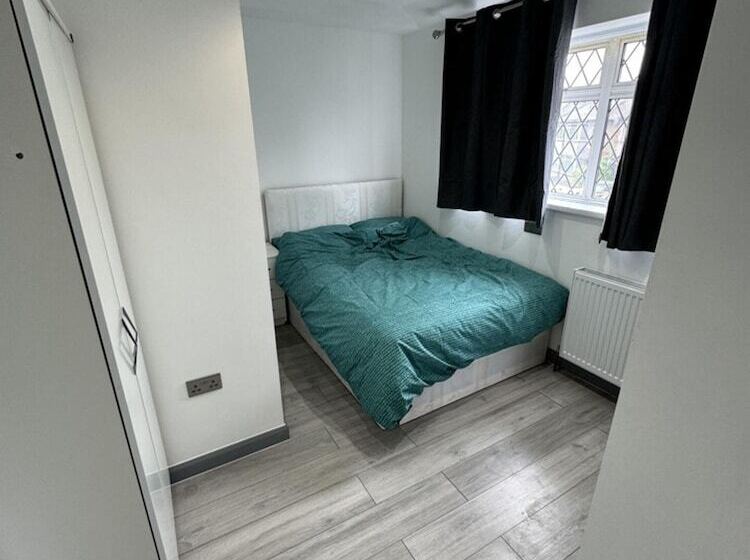 דירת נופש Drayton Dream House   6 Bedrooms