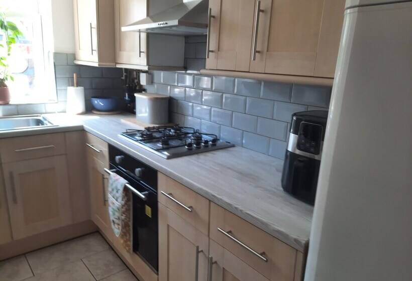 Резиденция Granada Road Seaside House