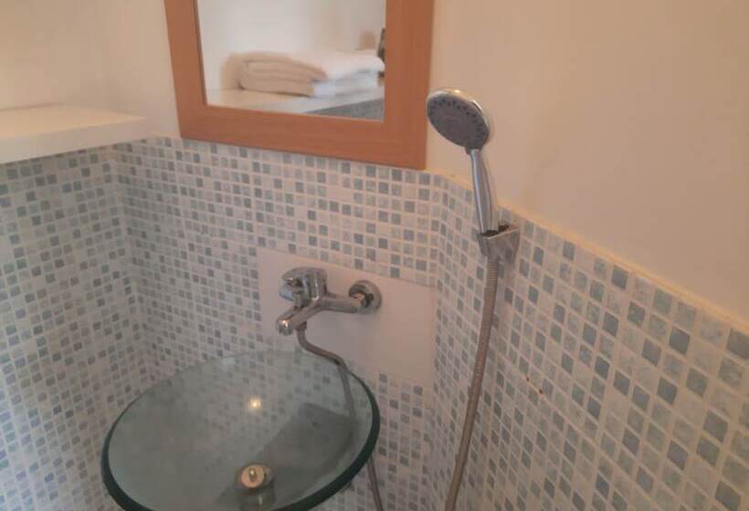 Резиденция Granada Road Seaside House