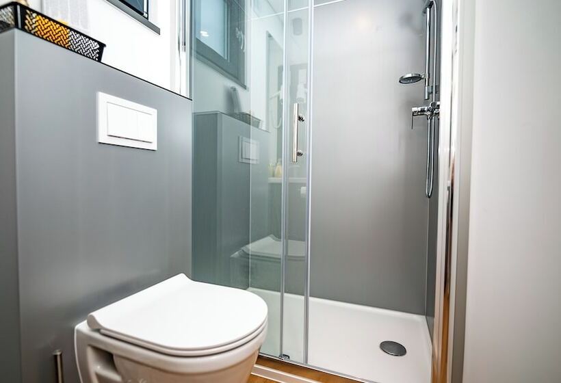 레지던스 House Red Earth Kastel Stafilic