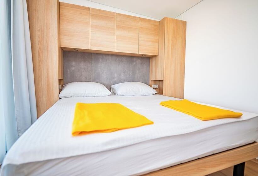 اقامتگاه House Red Earth   Kastel Stafilic