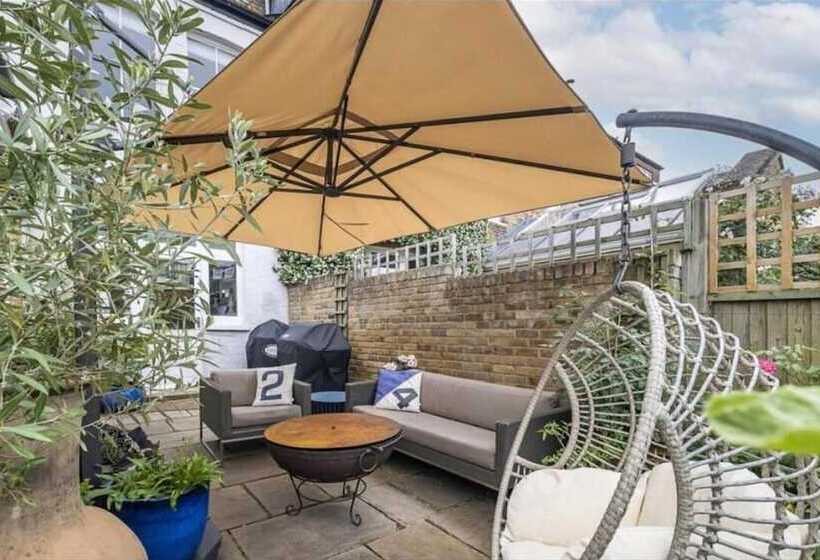 레지던스 London Charm On Connaught Avenue