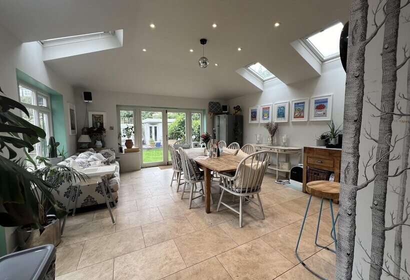 레지던스 London Charm On Connaught Avenue