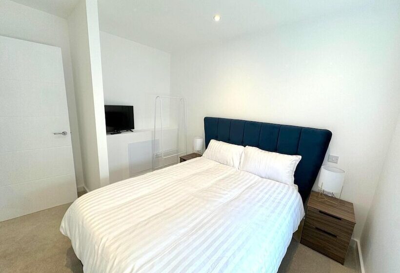 إقامة Modern Townhouse, Close To 02,excel, 5mins To Tube