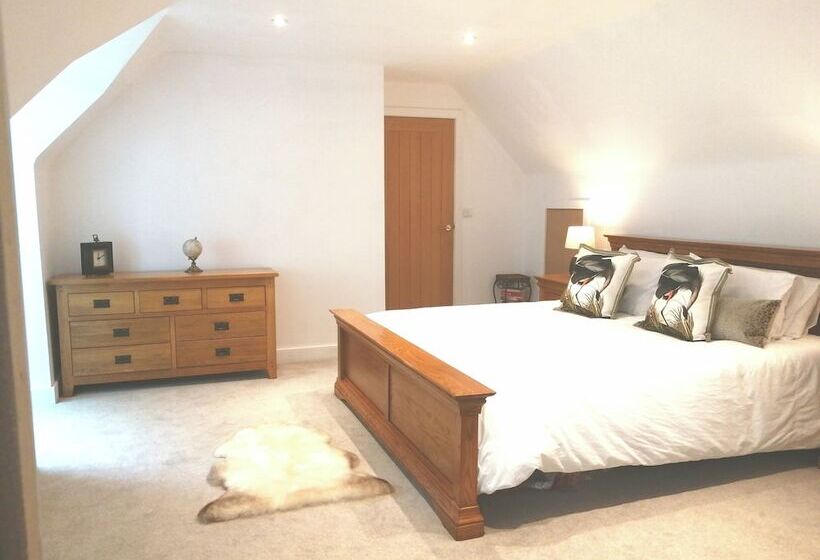 דירת נופש The Highlands, 5 Bed 5 Bath, Large Spacious House