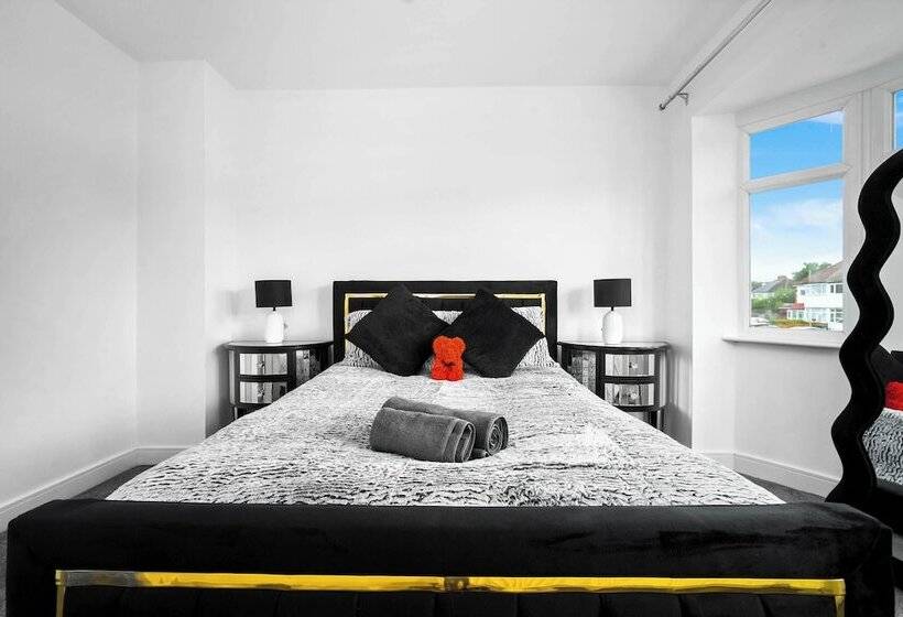 Резиденция The Rock, Solihull Retreat Birmingham Airport