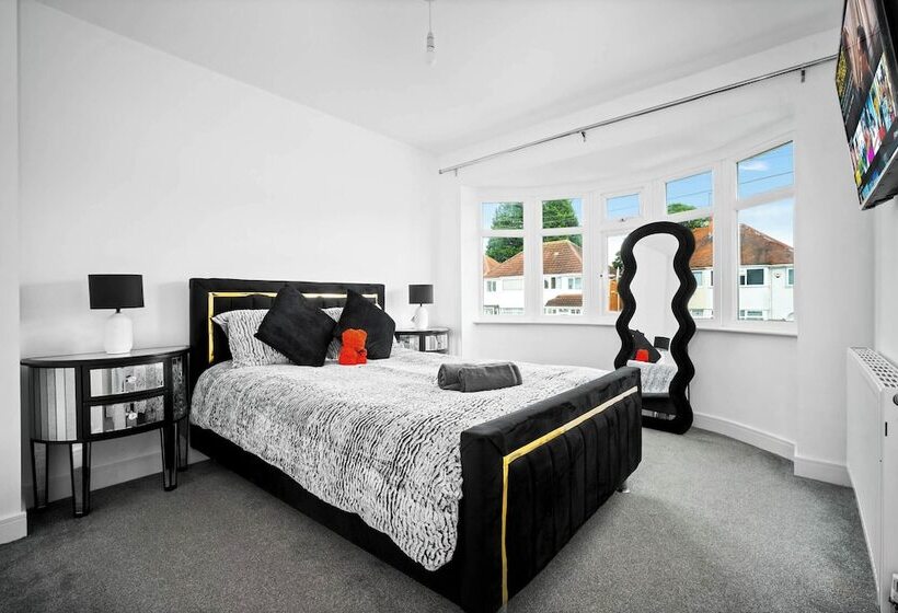 Резиденция The Rock, Solihull Retreat Birmingham Airport