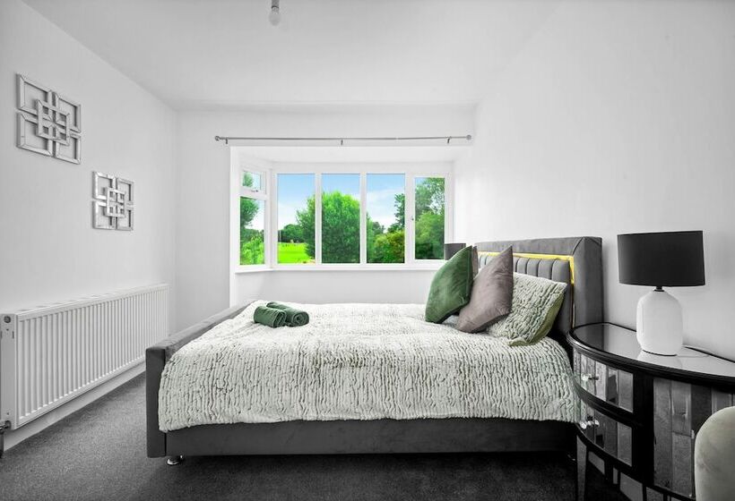 Резиденция The Rock, Solihull Retreat Birmingham Airport