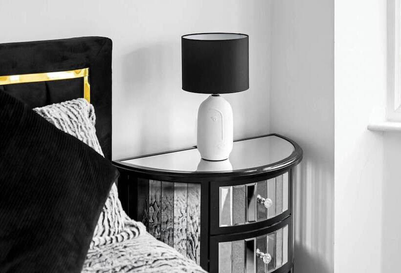 Резиденция The Rock, Solihull Retreat Birmingham Airport