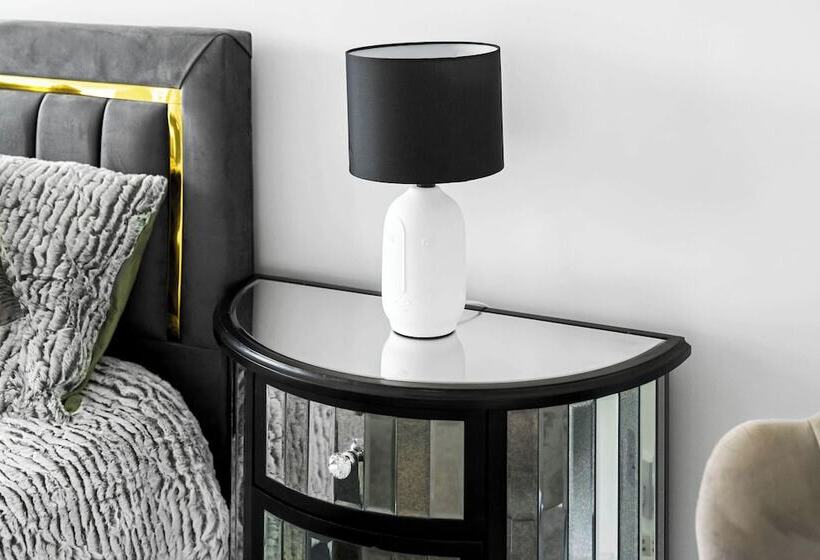 Резиденция The Rock, Solihull Retreat Birmingham Airport