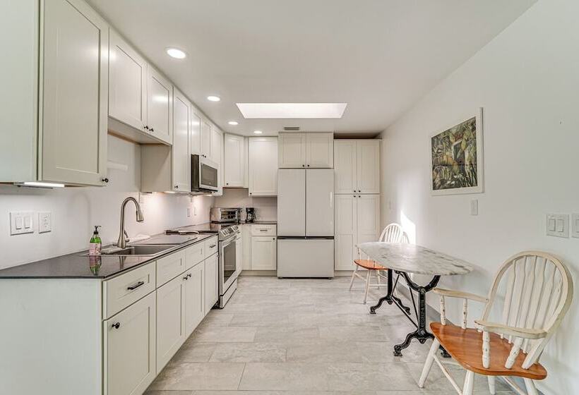 Riverfront Fort Myers Home W/ Boat Dock!