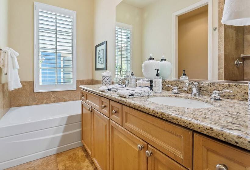 Setting The Standard By Avantstay Luxury Villa