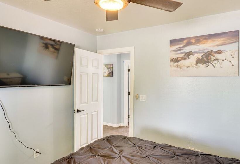 3 Mi To Lake: Home W/ Hot Tub In Show Low