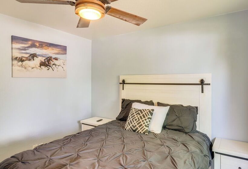 3 Mi To Lake: Home W/ Hot Tub In Show Low