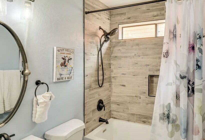 3 Mi To Lake: Home W/ Hot Tub In Show Low