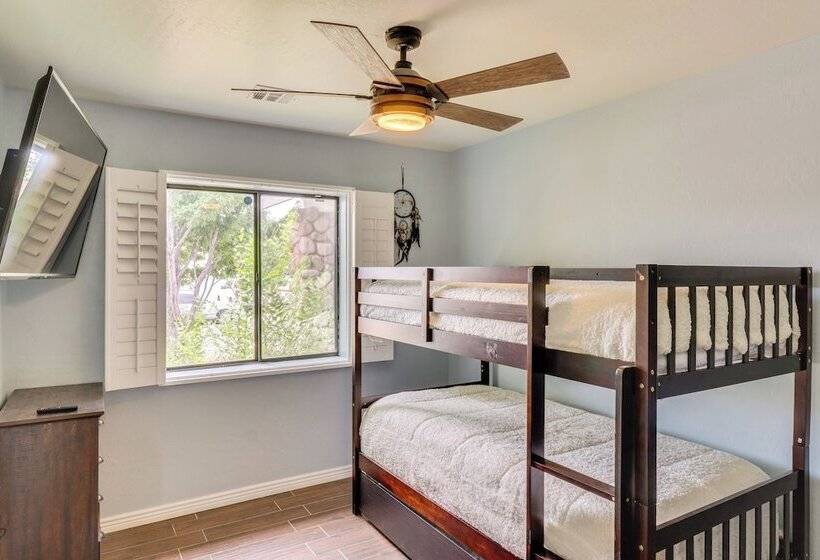 3 Mi To Lake: Home W/ Hot Tub In Show Low