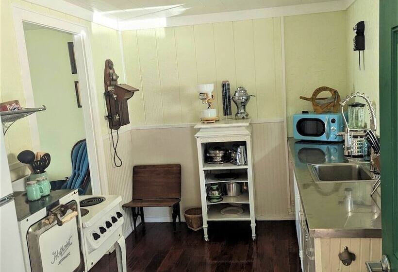 Siltcoos Station Retreats