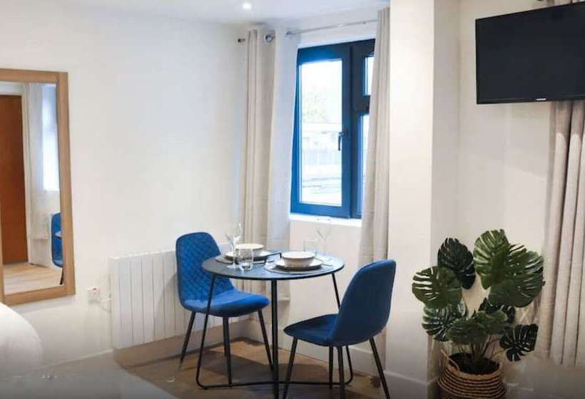 Southampton Luxury Studios   City Centre