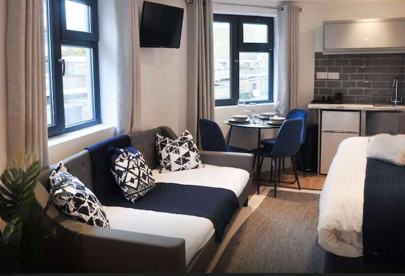 Southampton Luxury Studios   City Centre
