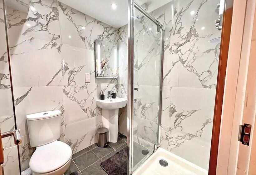 Southampton Luxury Studios   City Centre