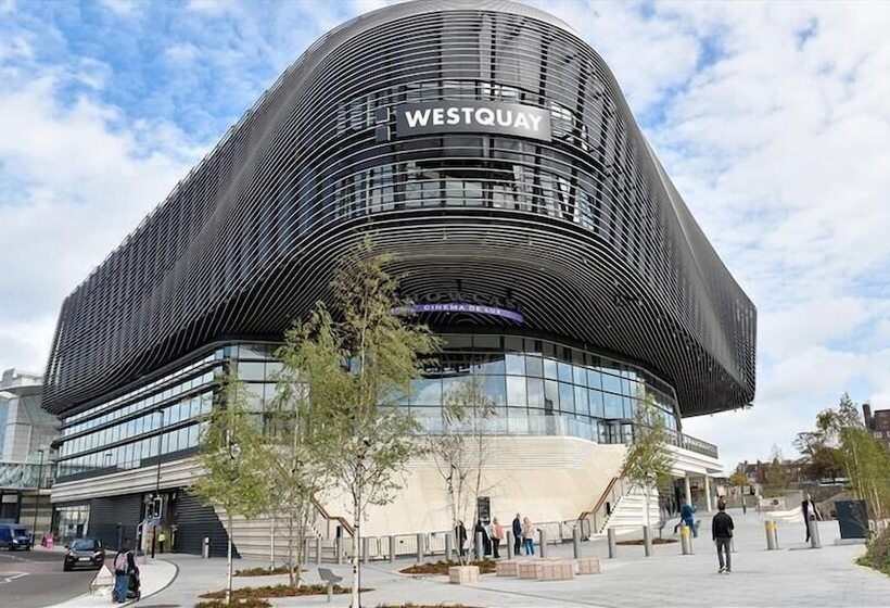 Southampton Luxury Studios   City Centre