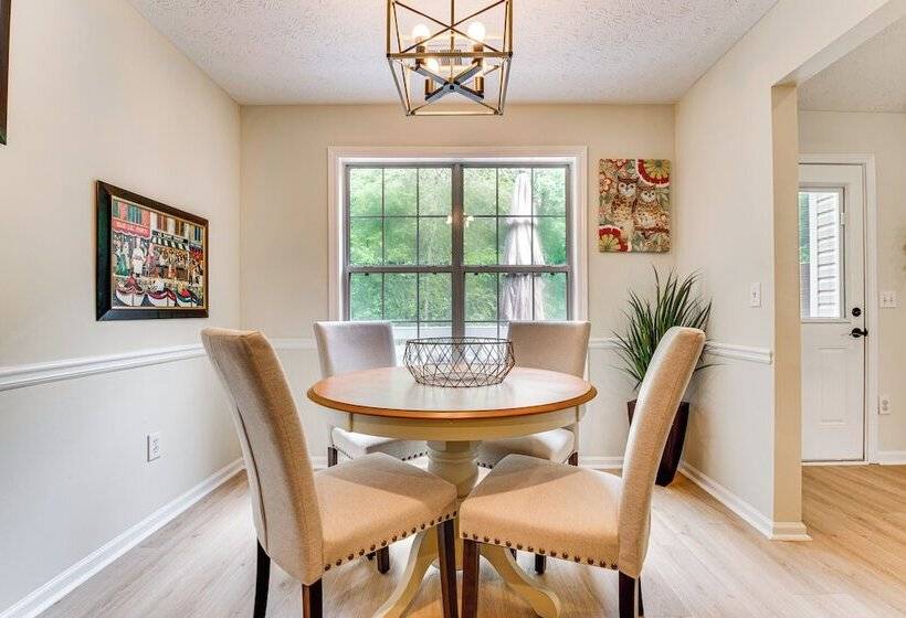 Game Room & Peaceful Deck: Dacula Family Home