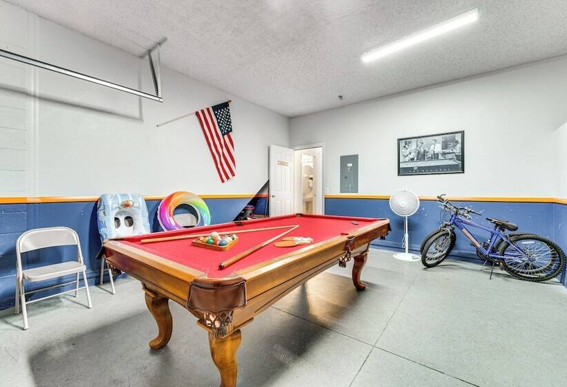 6 Mi To Disney World: Spacious Kissimmee Retreat!