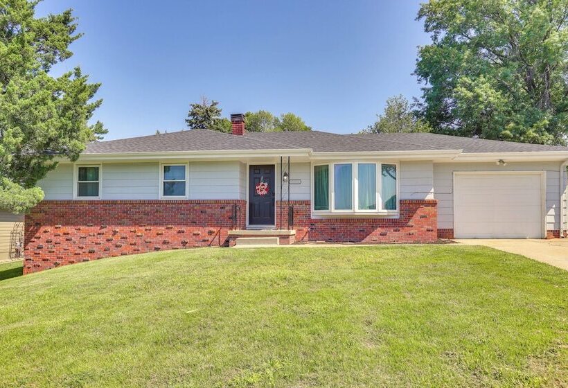Spacious Omaha Home W/ Patio & Yard, Pets Welcome!