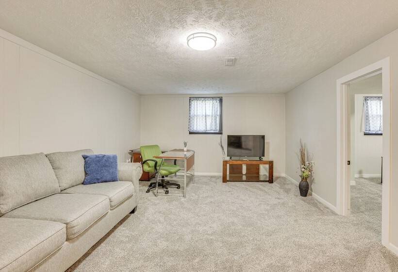 Spacious Omaha Home W/ Patio & Yard, Pets Welcome!