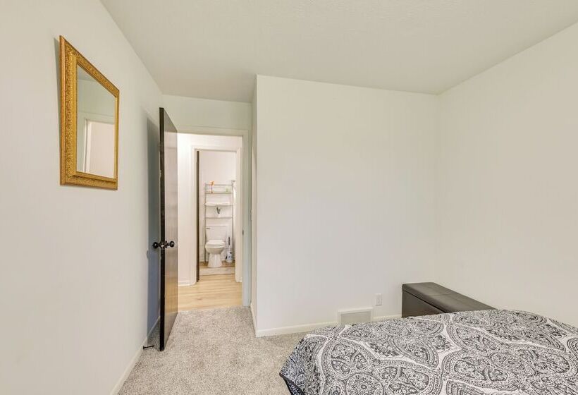 Spacious Omaha Home W/ Patio & Yard, Pets Welcome!