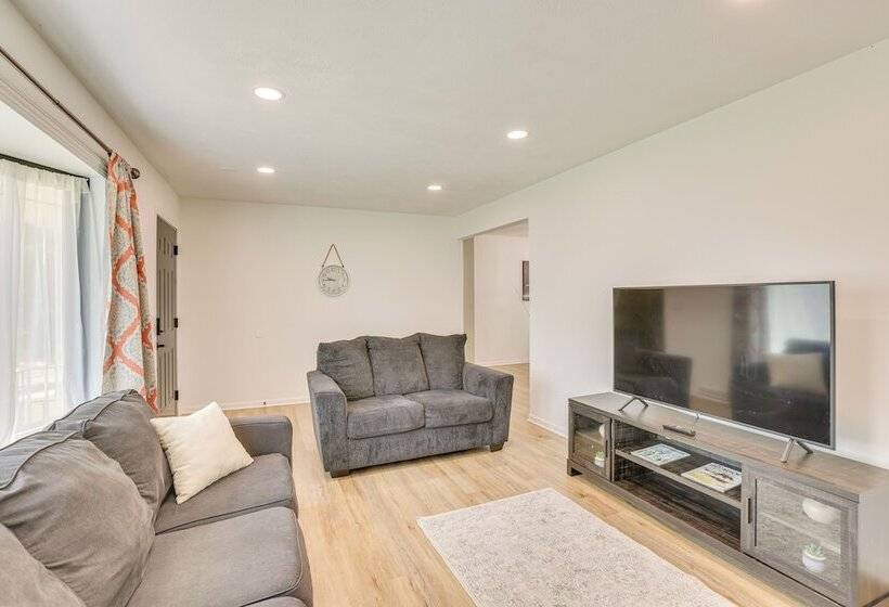 Spacious Omaha Home W/ Patio & Yard, Pets Welcome!