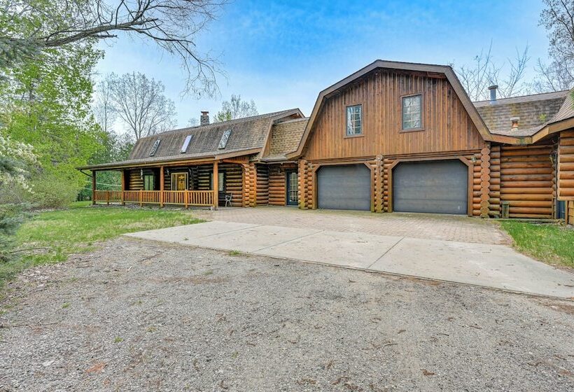 Spacious Sterling Cabin: Game Room, Private Pond!