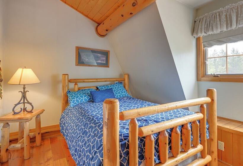 Spacious Sterling Cabin: Game Room, Private Pond!